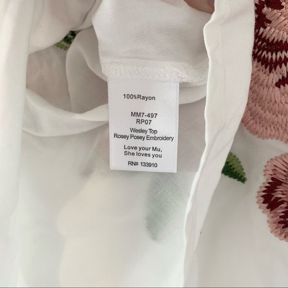 Show Me Your Mumu Wesley Rosie Posie Embroidery - Picture 7 of 11